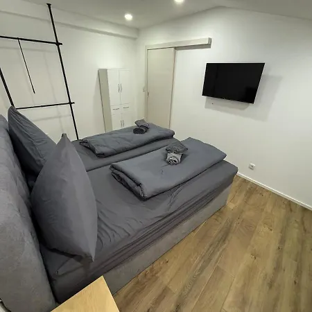 Zur Froehlichkeit Ii Appartement Altertheim
